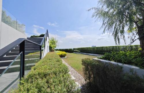Chang Khlan Apartment | The Astra Sky River
