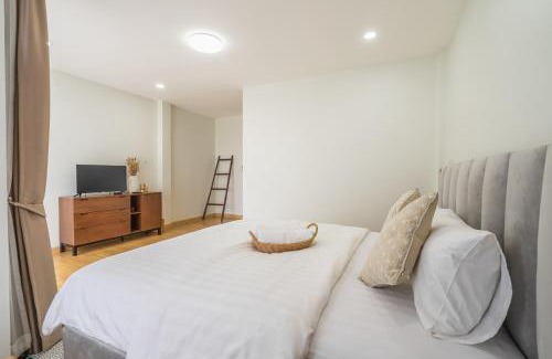 Lamphun Apartment | The B Hostel