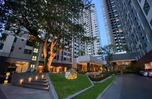 Pattaya Bay House | The.Base Central.Pattaya