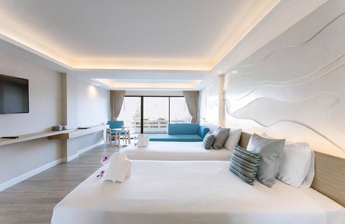 Cha-am Hotel | The Cha-am Methavalai Hotel