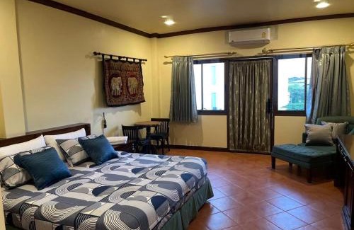 Mak Khaeng House | The Clock Guesthouse