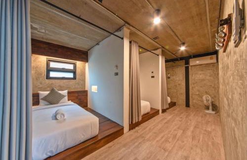 Wua Lai Hostel | The Entaneer Poshtel
