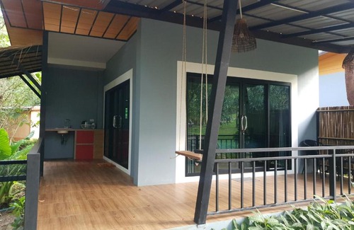 Ko Lanta Apartment | The River Whanau