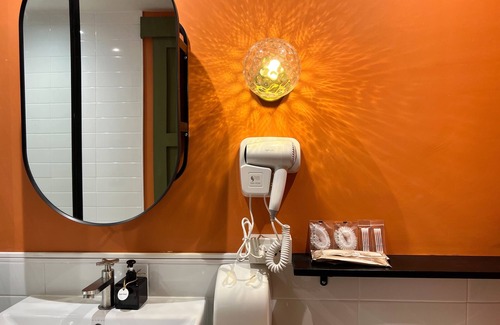 Ban Bo Han Hostel | The Sierra Hostel Phuket