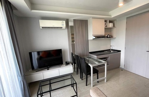 Cherngtalay Apartment | Top floor apartment at 6th Avenue near Surin beach