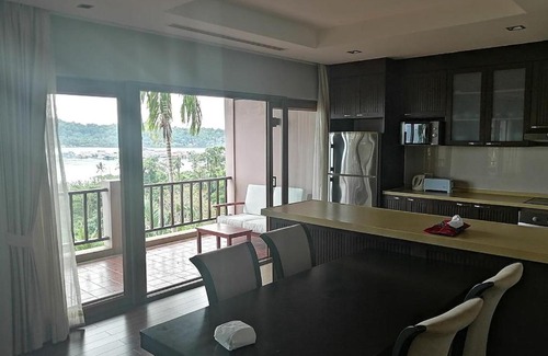 Bang Bao Bay House | Tropical Penthouse - Infinity Pool