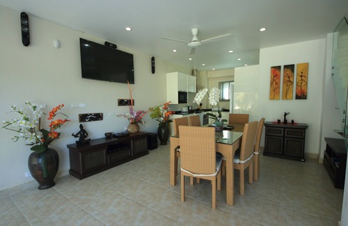 Bang Po House | U6 Beautifull town house 3 BR private swimming pool, steps to the beach