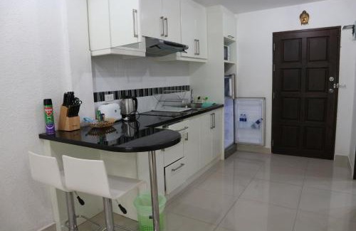 Pattaya Bay Apartment | View Talay 6 Suite Apartments