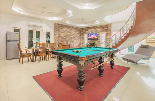South Pattaya Villa | Villa T4 Bedrooms near Walking Street & Beach ★