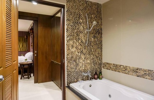 Central Pattaya Villa | Villano.56 pool villa pattaya