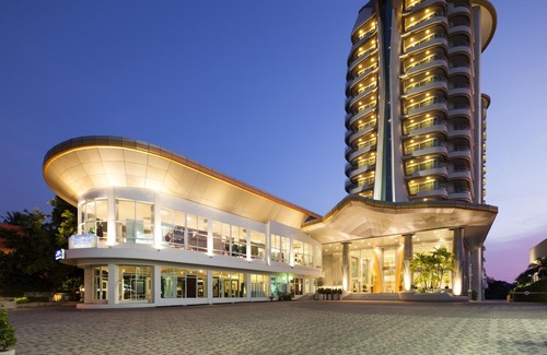 Phra Khanong Hotel | Viva Garden Serviced Residence