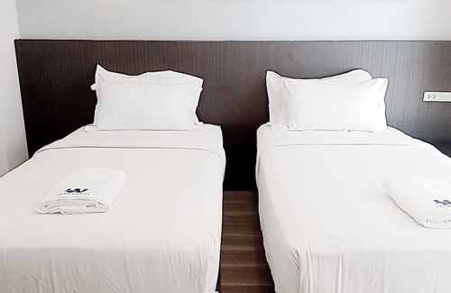 Cha-am Hostel | Whale Cha-Am