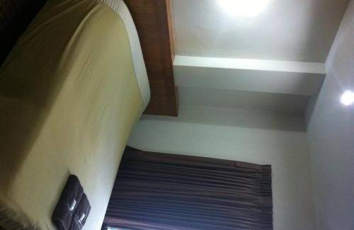 Nana Hotel | White Orchid Inn II