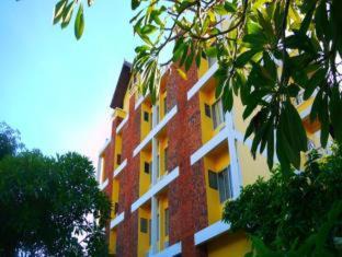 Wua Lai Hostel | Wiriya House