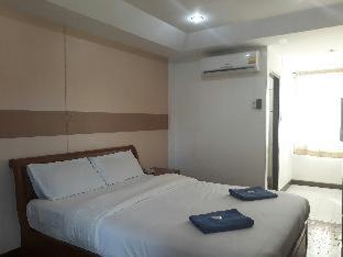Wua Lai Hostel | Wiriya House