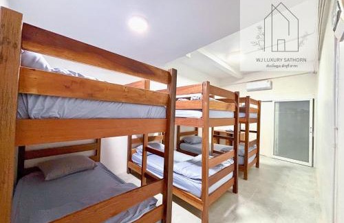 Thung Maha Mek Hostel | WJ Luxury Sathorn