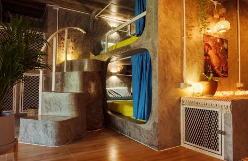 Koh Tao Hostel | Wonderland Jungle Hostel