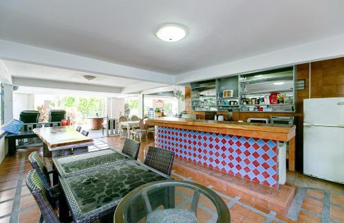 North Pattaya Hotel | Wong Amat House