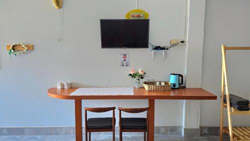 Cha-am Hostel | You And Me Guesthouse