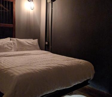Wat Sam Phraya Hostel | Zeds Hostel Bangkok