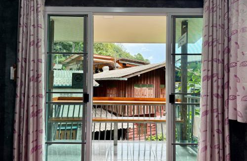 Mae Kampong House | กินลมชมจันทร์ แม่กำปอง