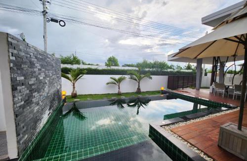 Hin Lek Fai House | จิรา พูล วิลล่า หัวหิน Jira Pool Villa Huahin