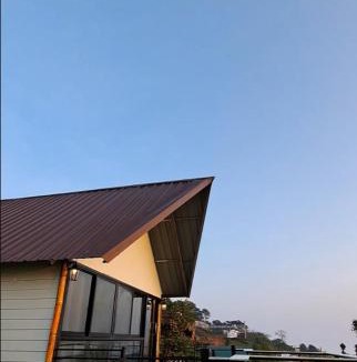 Chiang Saen House | ดอยสะโง้วิวโฮมสเตย์บ้านหลังใหญ่