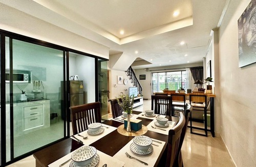 Chiang Mai House | ทาวน์โฮม 3 ชั้น ใกล้สนามบินนานาชาติเชียงใหม่