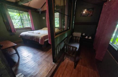 Mae On Cabin | ธารทอง ลอดจ์ Tharnthong Lodge