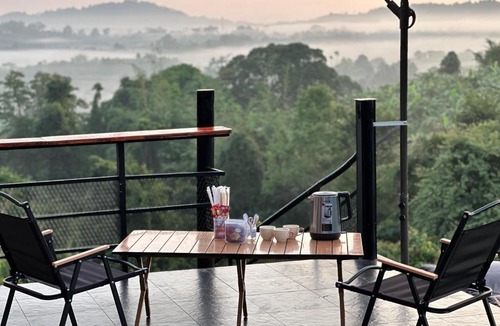 Sado Phong House | ธารน้ำ รีสอร์ท เขาค้อ