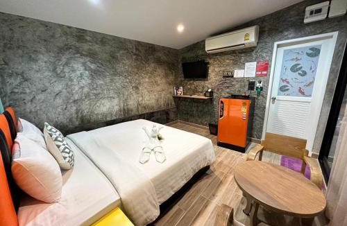 Prakhon Chai Hotel | นิวพีเคซี รีสอร์ต