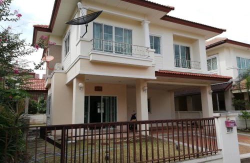 Khon Kaen Villa | บ้านชลพฤกษ์ โฮมฮักขอนแก่น