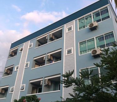 Nuea Khlong Hotel | บ้านทรัพย์มงคล