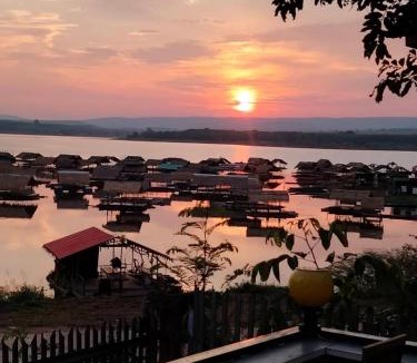 Wang Sam Mo House | บ้านระเบียงน้ำวังใหญ่ วังสามหมอ อุดรธานี