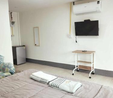 Tha Kradan House | บ้านสวนคึดฮอดโฮมสเตย์ ศรีสวัสดิ์ กาญจนบุรี
