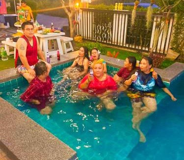 Hua Hin Villa | บ้านแฟมิลี่ ปาร์ตี้ พูลวิลล่า หัวหิน ใกล้เซเว่น 3ห้องนอน รองรับ 6-15 คน