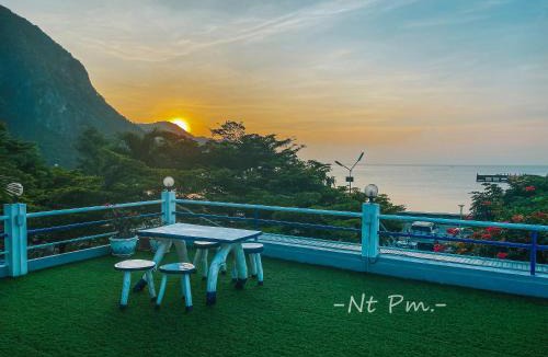 Khlong Wan Hotel | ฟ้าทะลายโจรรีสอร์ท
