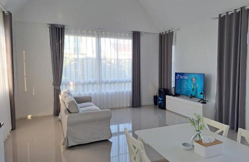 Pong Ta Long Villa | ร็อคกี้ พูลวิลล่า เขาใหญ่ Rocky Pool Villa Khaoyai