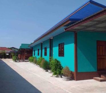 Ban Phu Apartment | ห้องพักแม่มณี
