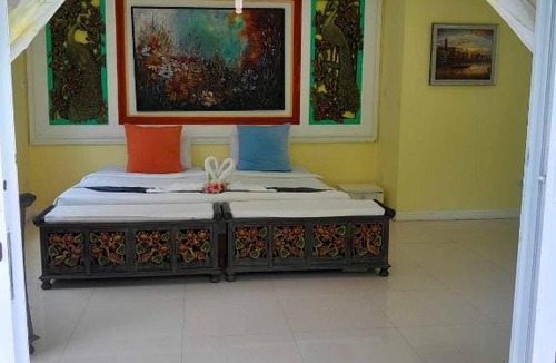 Sarika Hotel | อุ่นเรือน รีสอร์ท