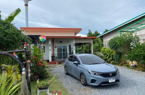 Sattahip House | เพียงภูโฮมสเตย์