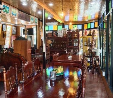 Amphawa House | เฟื่องฟูโฮมสเตย์ ตลาดน้ำท่าคา อัมพวา