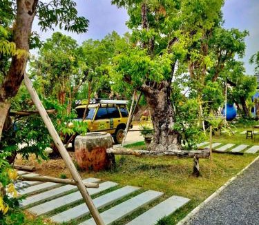 Somdet Apartment | แอทโฮมไร่พอดี รีสอร์ท At home raipordee resort