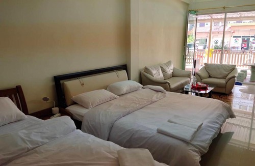 Nai Mueang House | โฮมสเตย์ เมืองไทยฟิตเนส อารีน่า