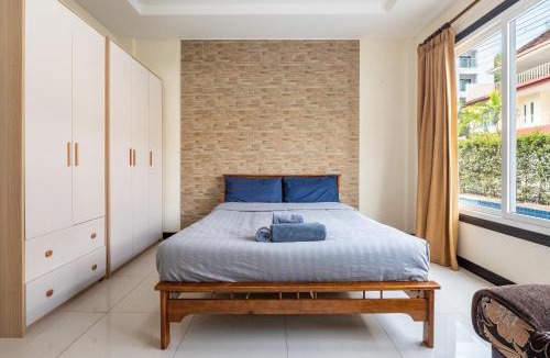 Jomtien Villa | 长住优惠-芭提雅市中心6卧泳池别墅，近海滩，网红美人鱼餐厅，悬崖餐厅