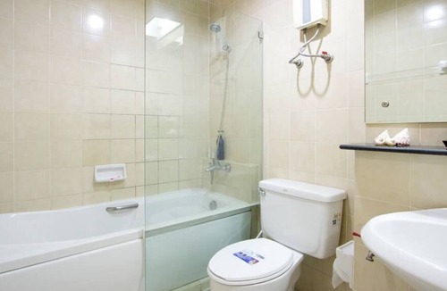 Khlong Tan Condo | 1 BR Oriental Decor@BTS Phrom Phong - Great facility !