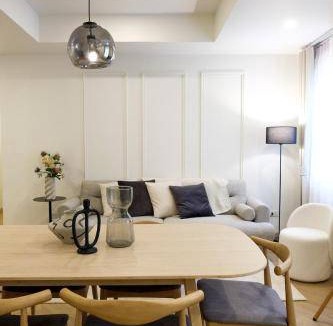 Bangkok Central Business District Apartment | 100 m² Apartment ∙ 3 bedrooms ∙ 8 guests