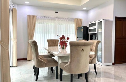 Hat Yai House | 100 m² House ∙ 4 bedrooms ∙ 10 guests