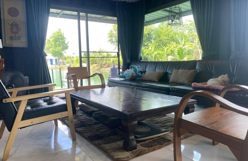 Pak Phli House | 1000 m² Bungalow ∙ 3 bedrooms ∙ 12 guests