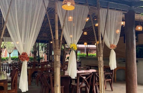 Khanong Phra Hotel | 120 m² Hotel ∙ 12 guests